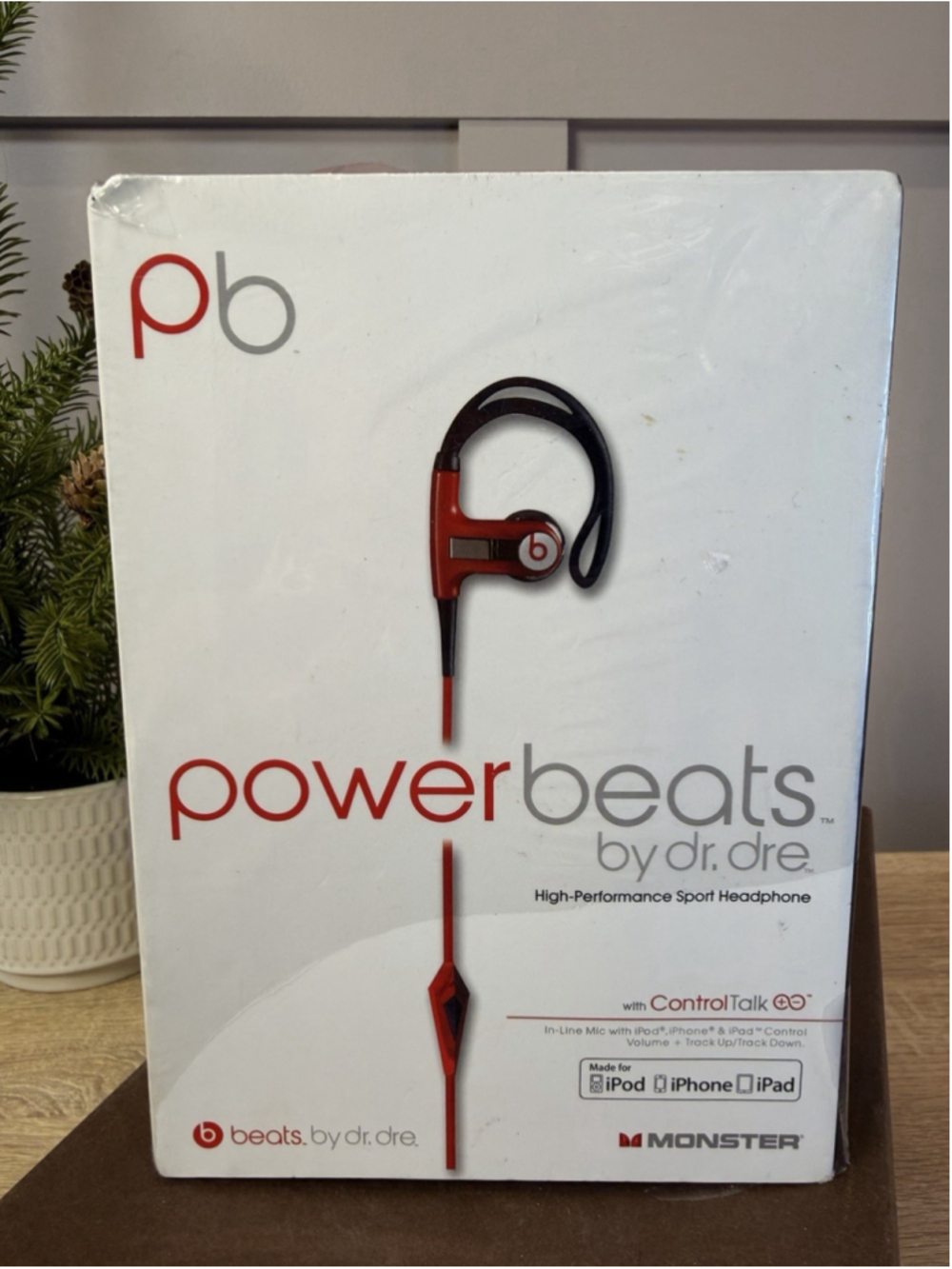 1st Gen/ Rare LeBron James Power Beats By Dr. Dre Red Engineered for Athletes
